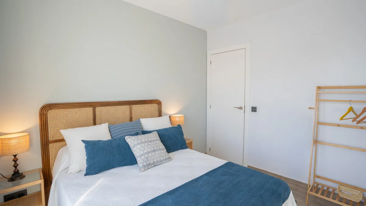 5eb0e45f-c1ea-4bcd-a52d-c25d03fb8550