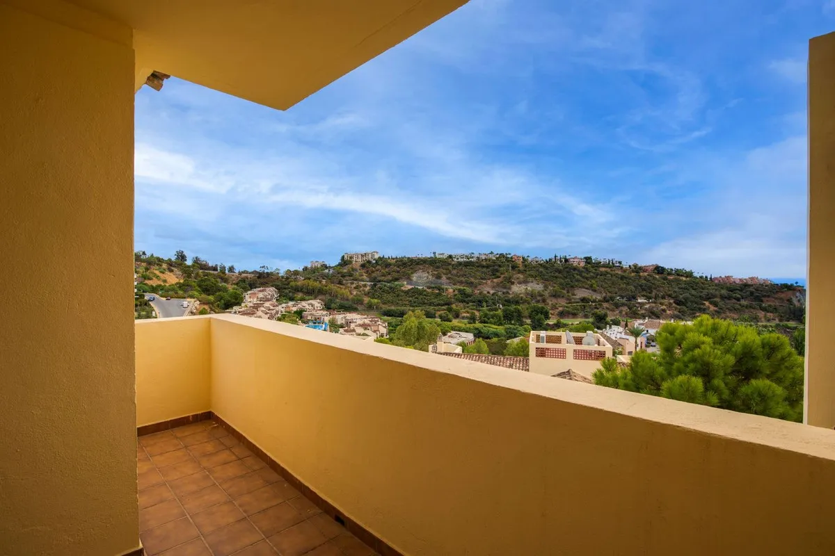 c4e78e0f-8a3f-4431-951a-ceecec278cdd