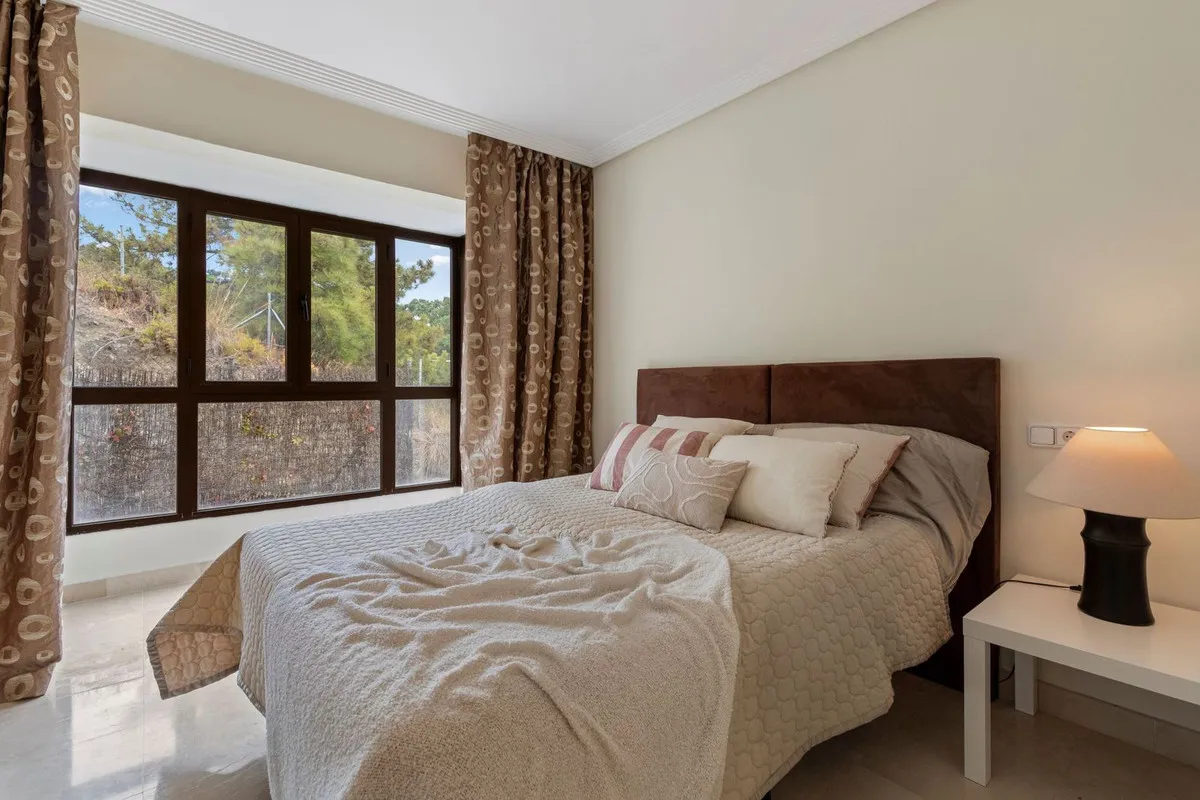 ee31ee48-fadf-44aa-9234-980d9ac20cc6