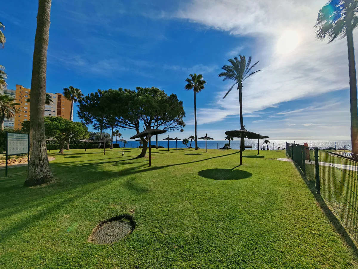 0867bce7-91c4-457f-a52b-afed092ad4dc