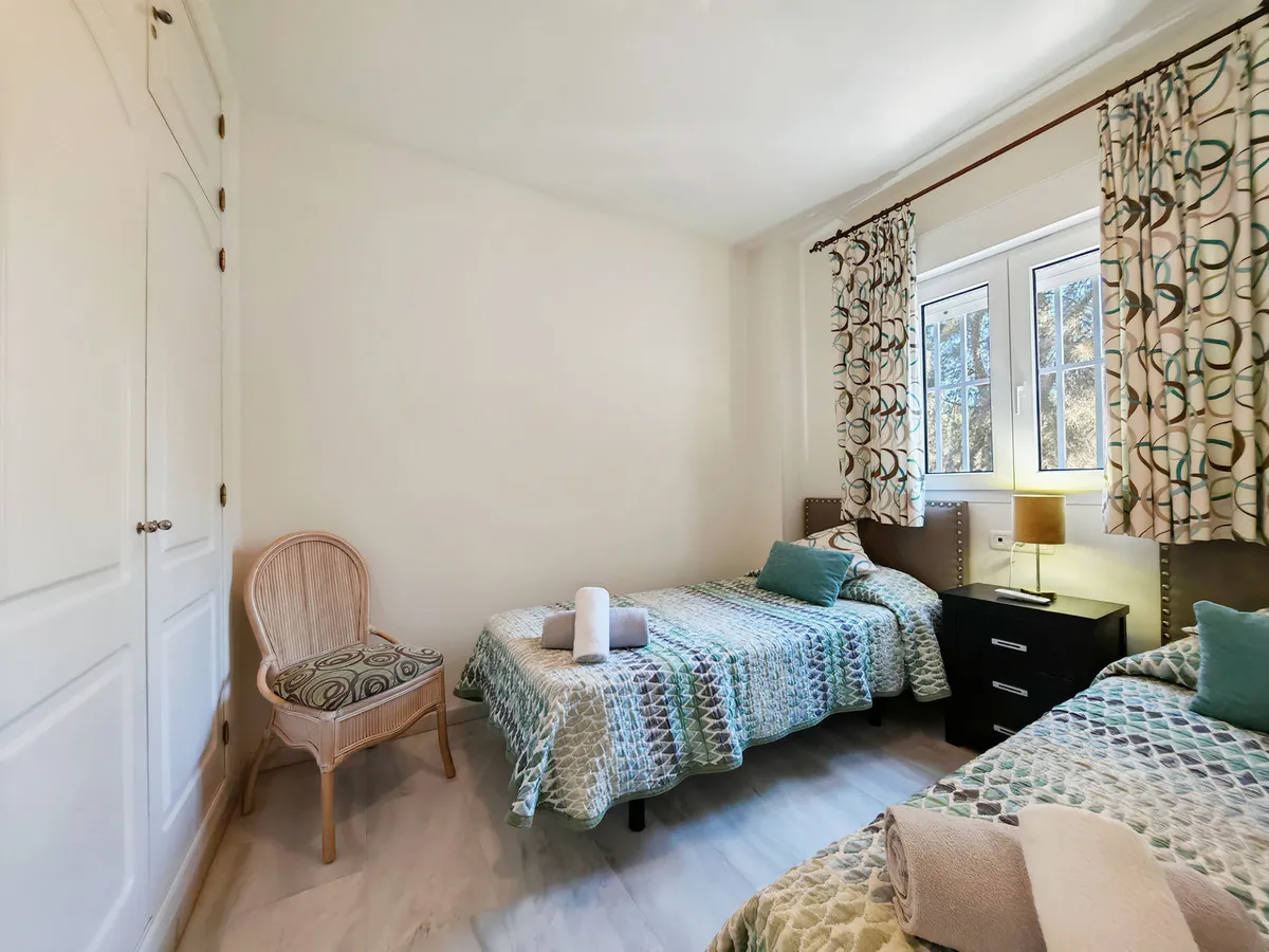 2e2b5c43-3ac2-4e44-b6c8-bd01641ff1ea