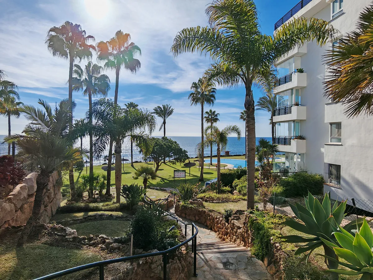 43350315-cae8-47b3-b7e0-78d78d547a42