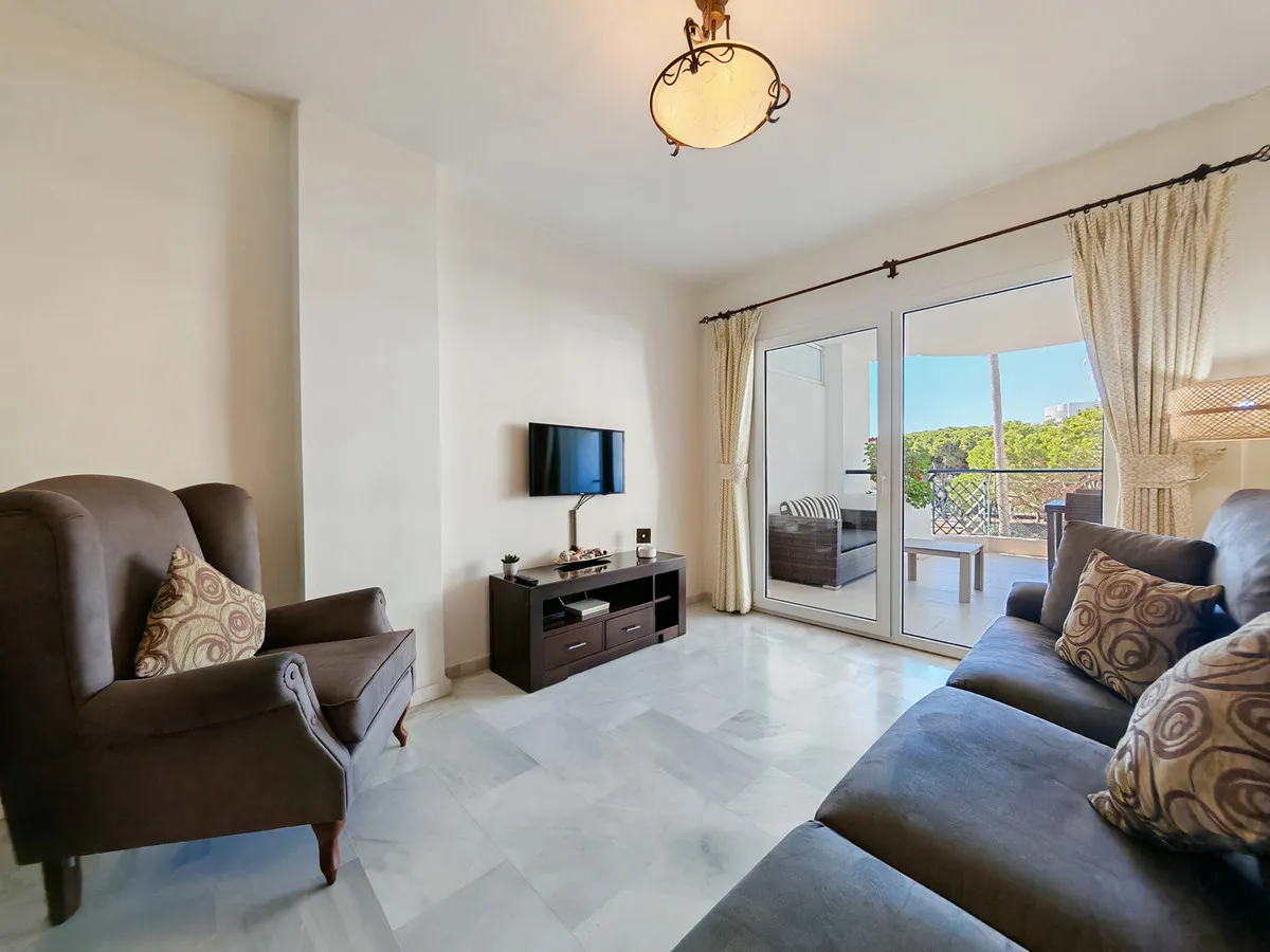 e0f7244f-a075-46f5-b20a-65cecf75dc10