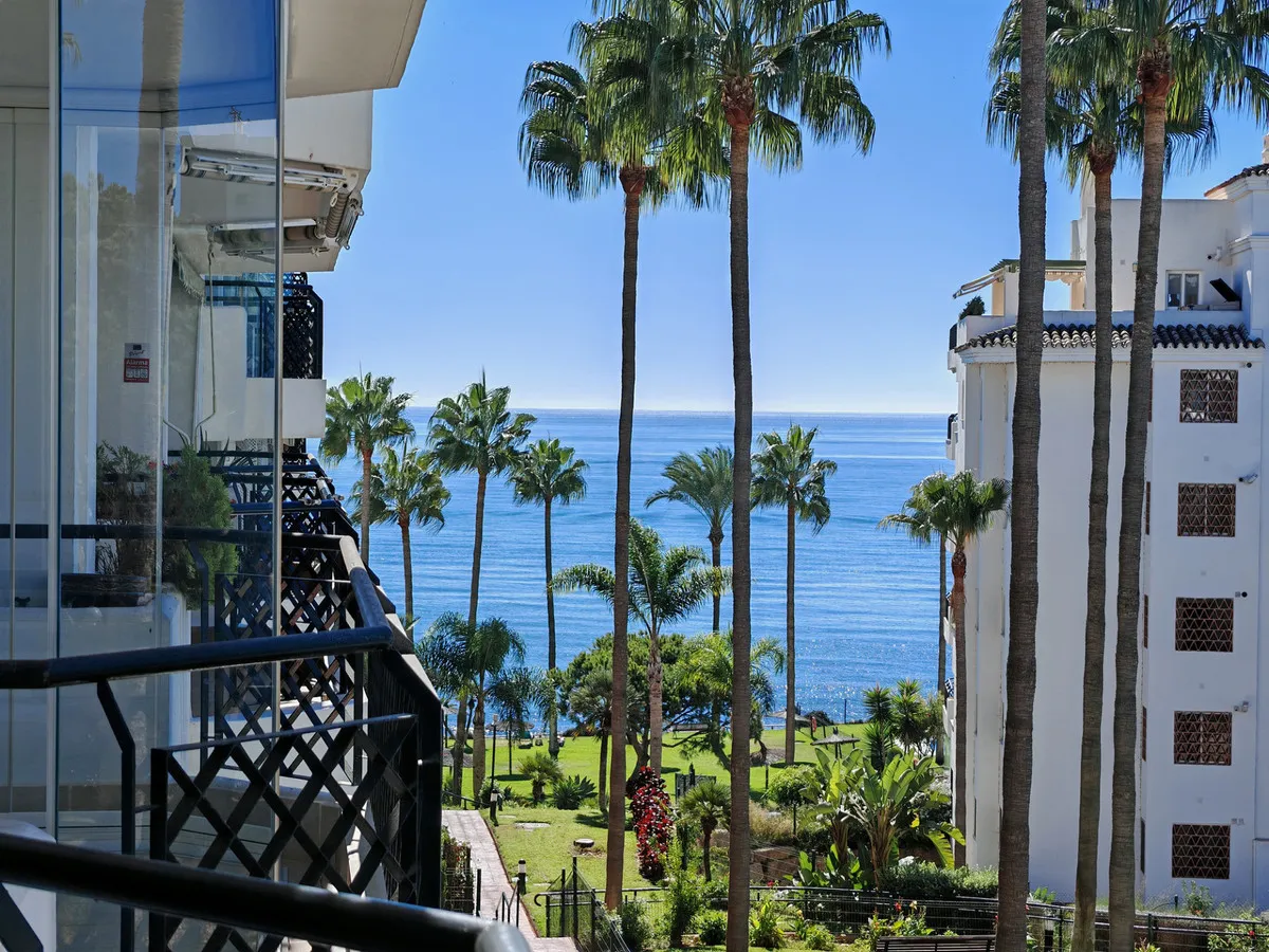 f2840c35-866f-45d6-93b9-6862022a75db