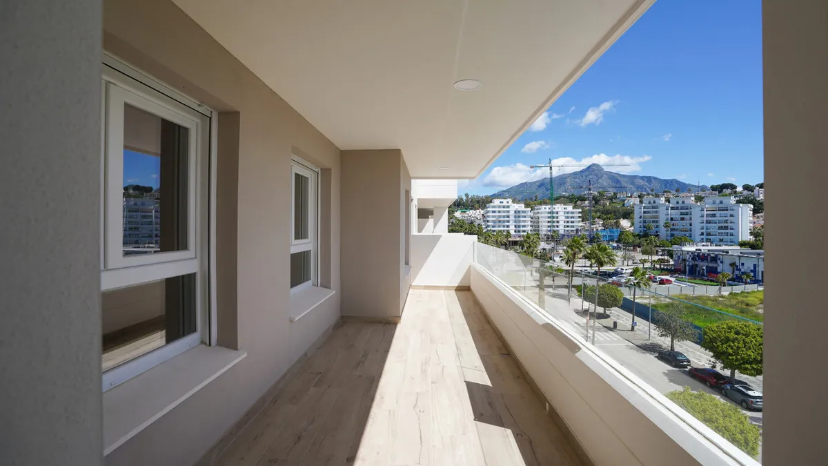 bc794f0b-c07b-43f9-b6a4-138e0f0a790b