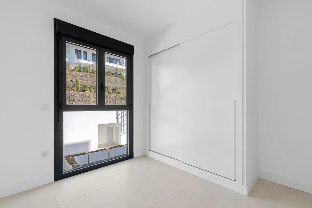 339c26b0-0dec-4014-8f28-b23ef2e23b29