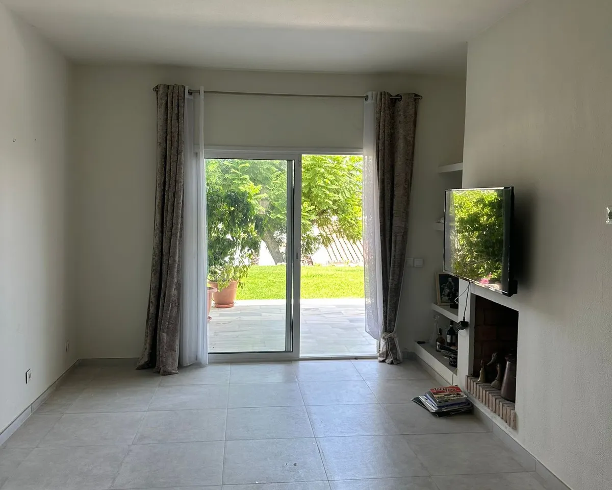 a30baca8-28f0-4b42-8c72-6b090652ee65