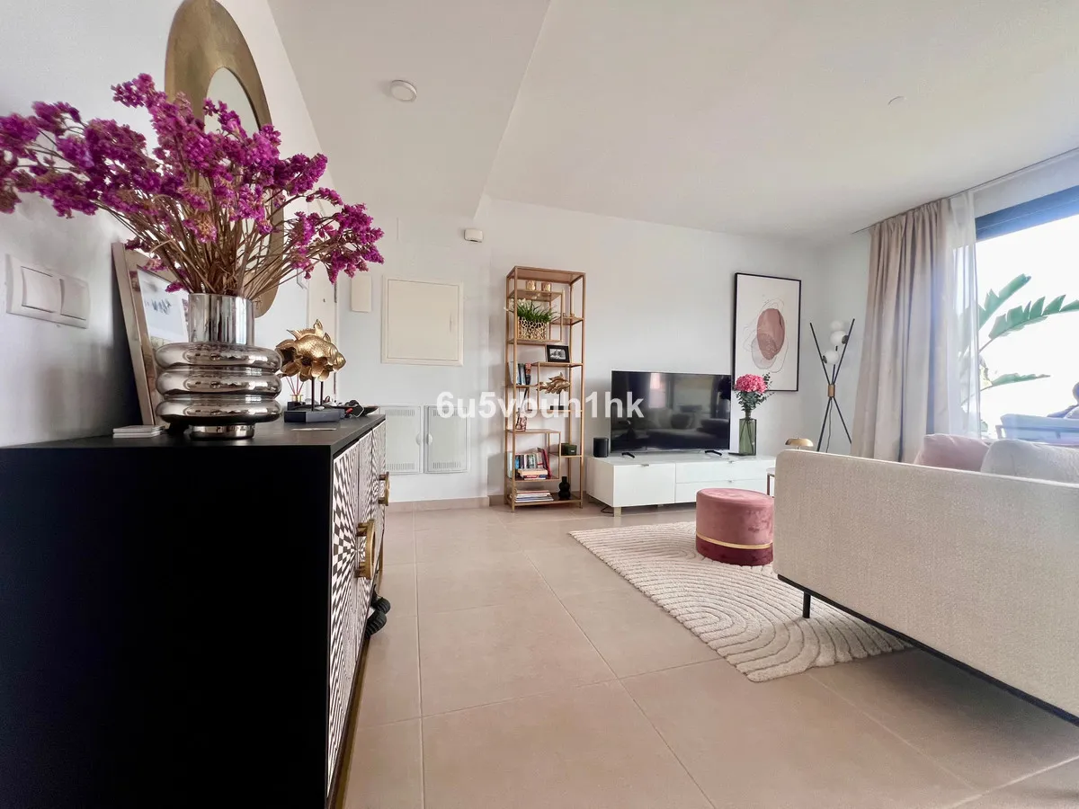 87b6ed59-f6b8-490c-86c8-d8de038d4e1c