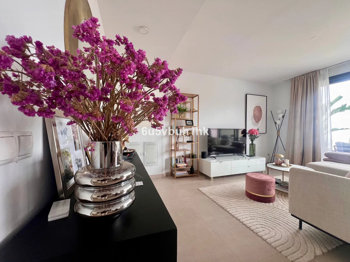 8e971afd-9e42-4cf2-a106-6b47ad890c02