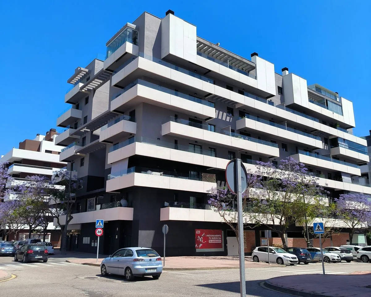 587ceff5-1c28-404f-8952-1a09f0a02101