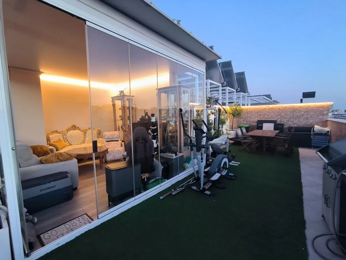 8eb7d20a-7d04-4099-ad64-1ba9c93beb60