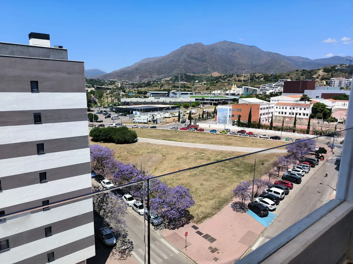 d0b63581-9b23-4990-8dad-4cb08527804e