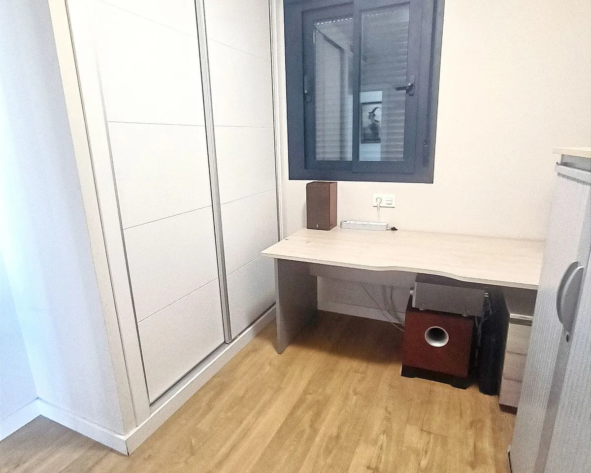 d7e6baea-d064-4b32-afae-25beabd4fb11