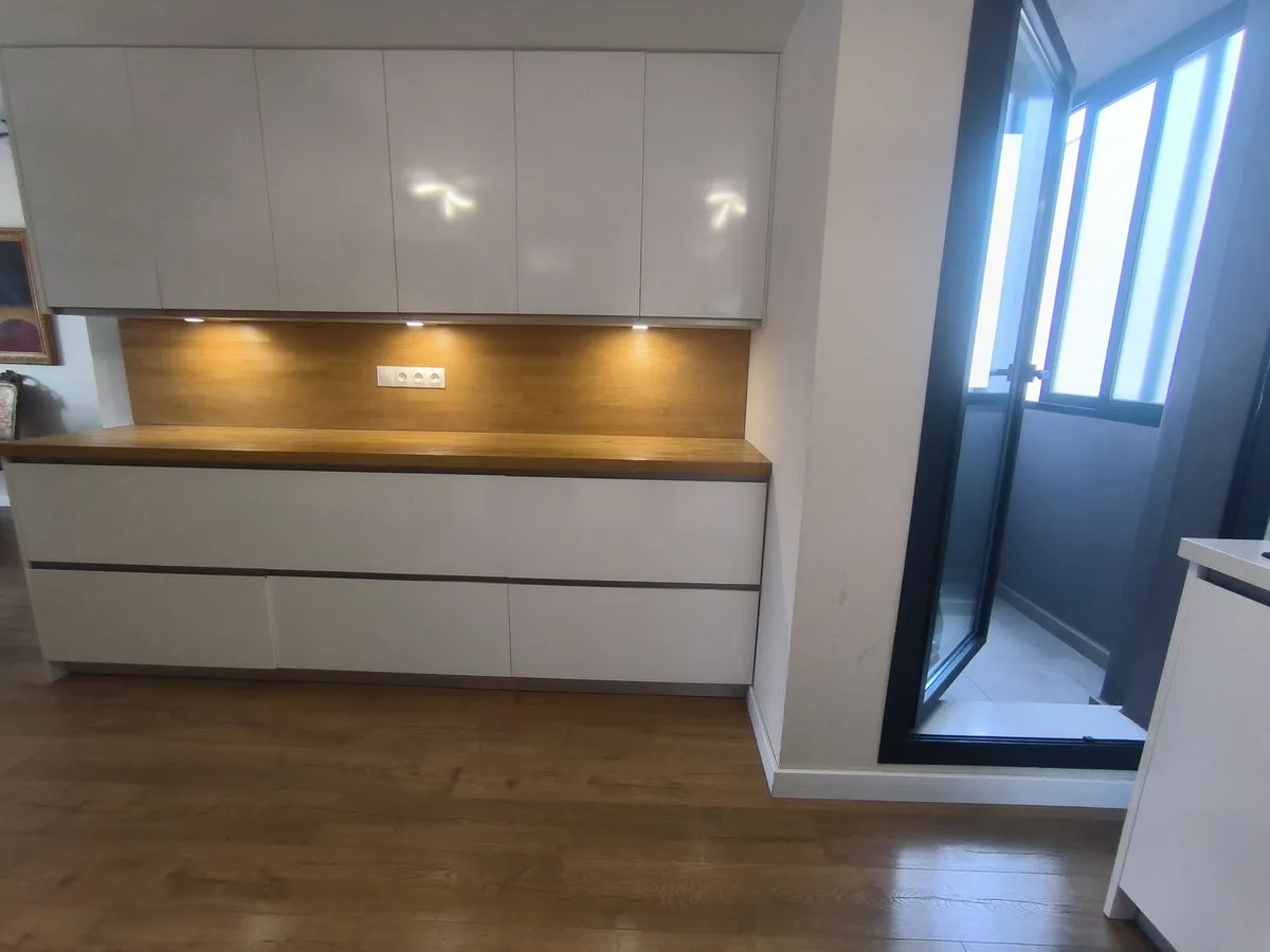 fbb8e7b2-2598-4fca-a661-0eafb963fdd4