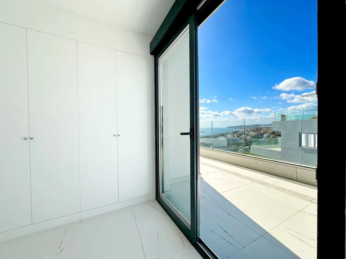 9b7e8911-032c-4aef-be9e-05d452c308e9