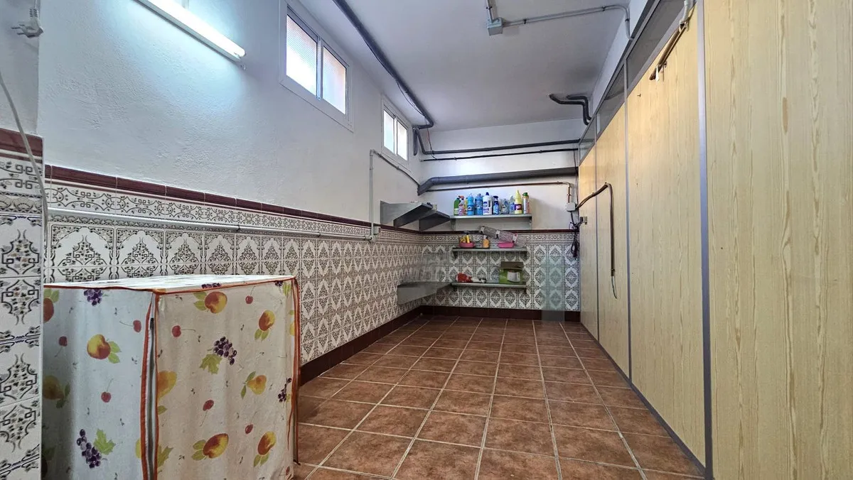 559832ea-07e9-42f1-acef-159678772f38