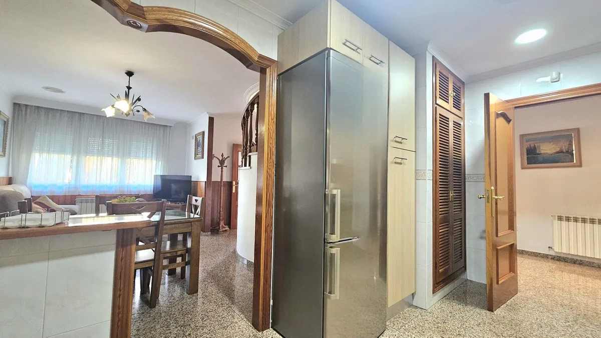 9b2926d1-49bd-43c7-9512-4725bed52d95