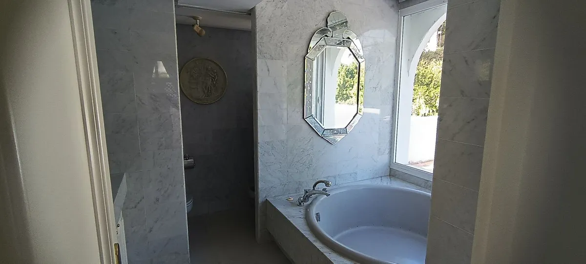 30184eba-2b59-48e3-9820-72a74e8a44fa