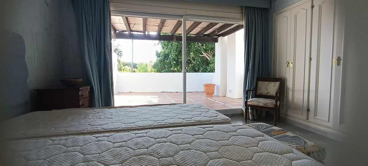 e61f49ac-3082-4d5f-a426-98e5d92b1d5c