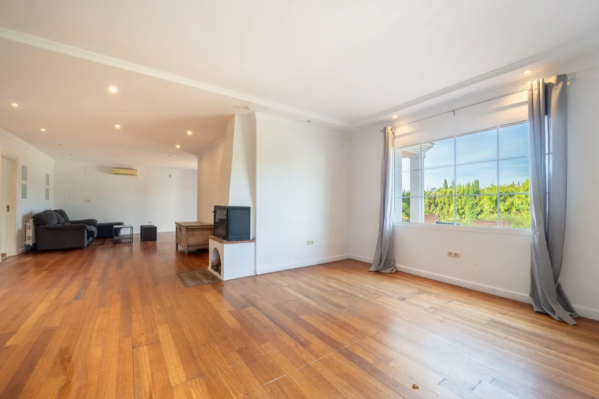 03fcd9fe-1ee7-40dc-978d-42e404ff6525