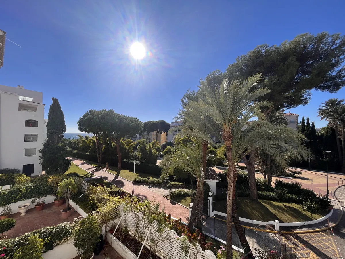 27bb40df-8b12-47e4-8573-3e9b7dbfe410