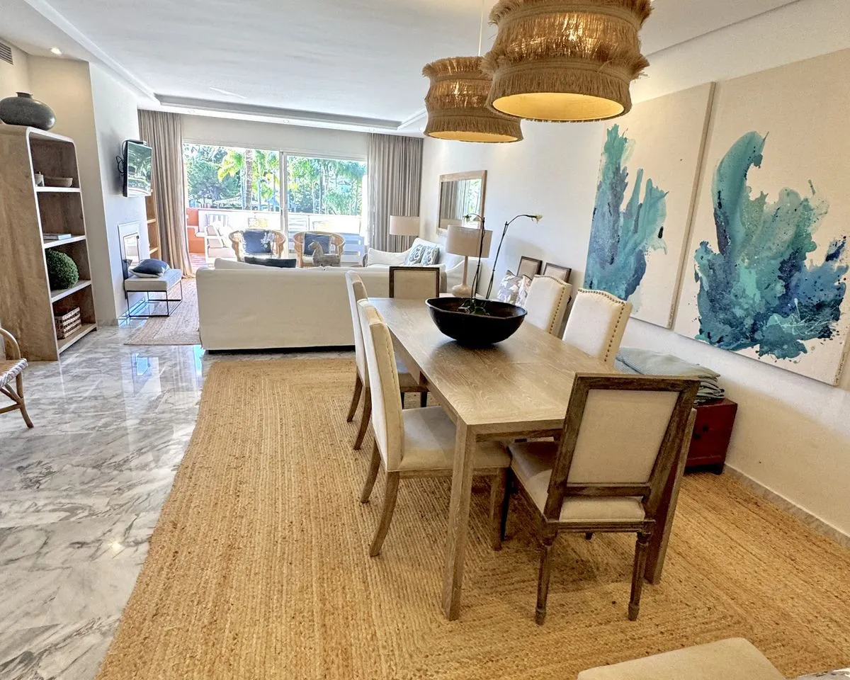 54a3f085-e022-4366-b38c-ce745a58eb87