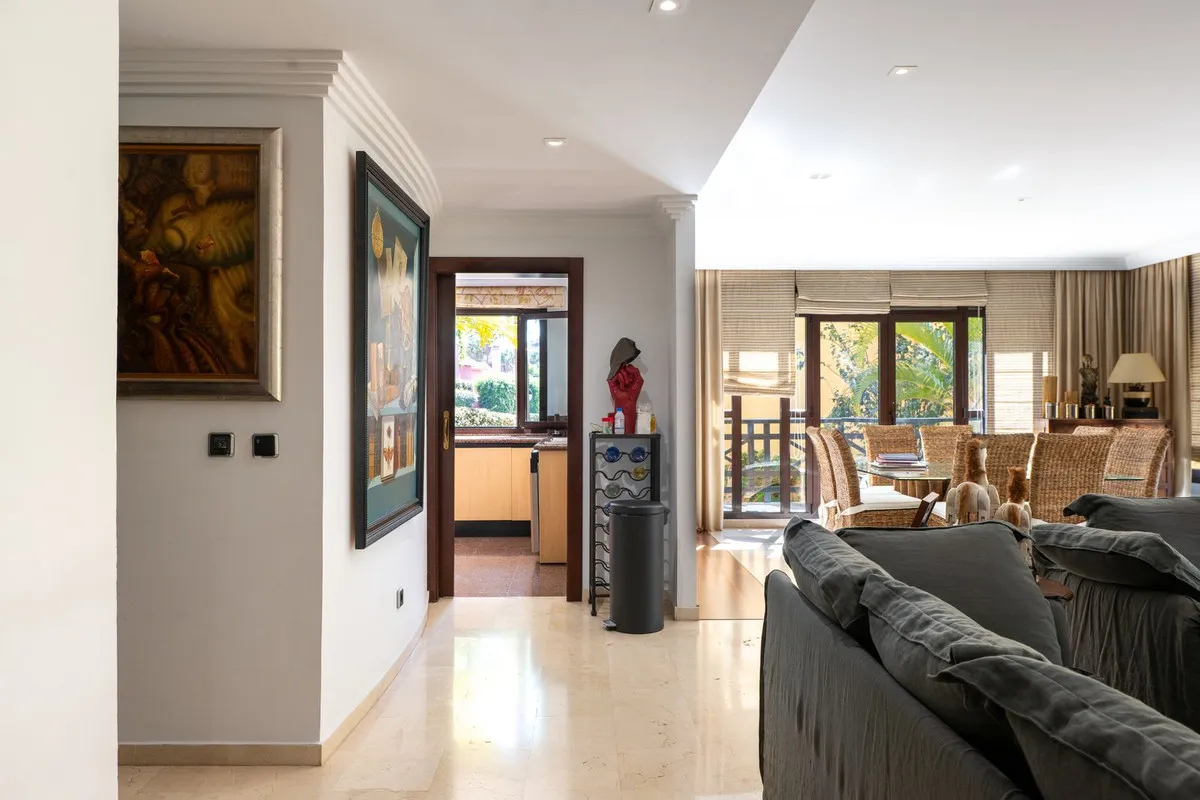 08d8a4fe-a692-4834-9c8d-05c4c63071d4