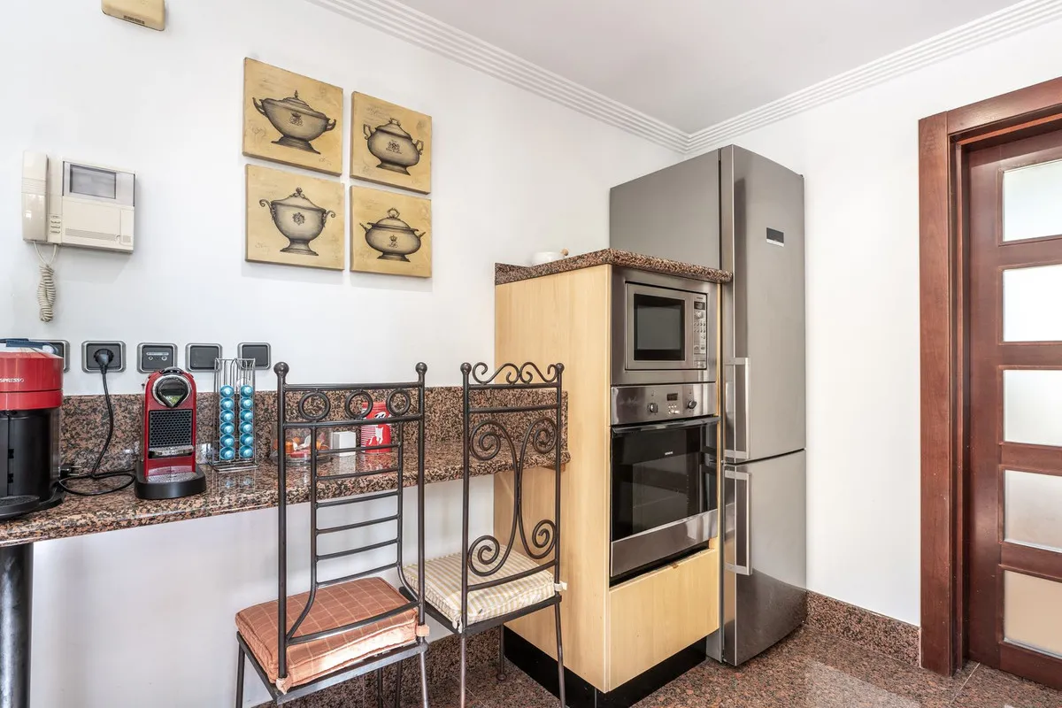 67757bca-3501-410f-b094-ece14e90419a