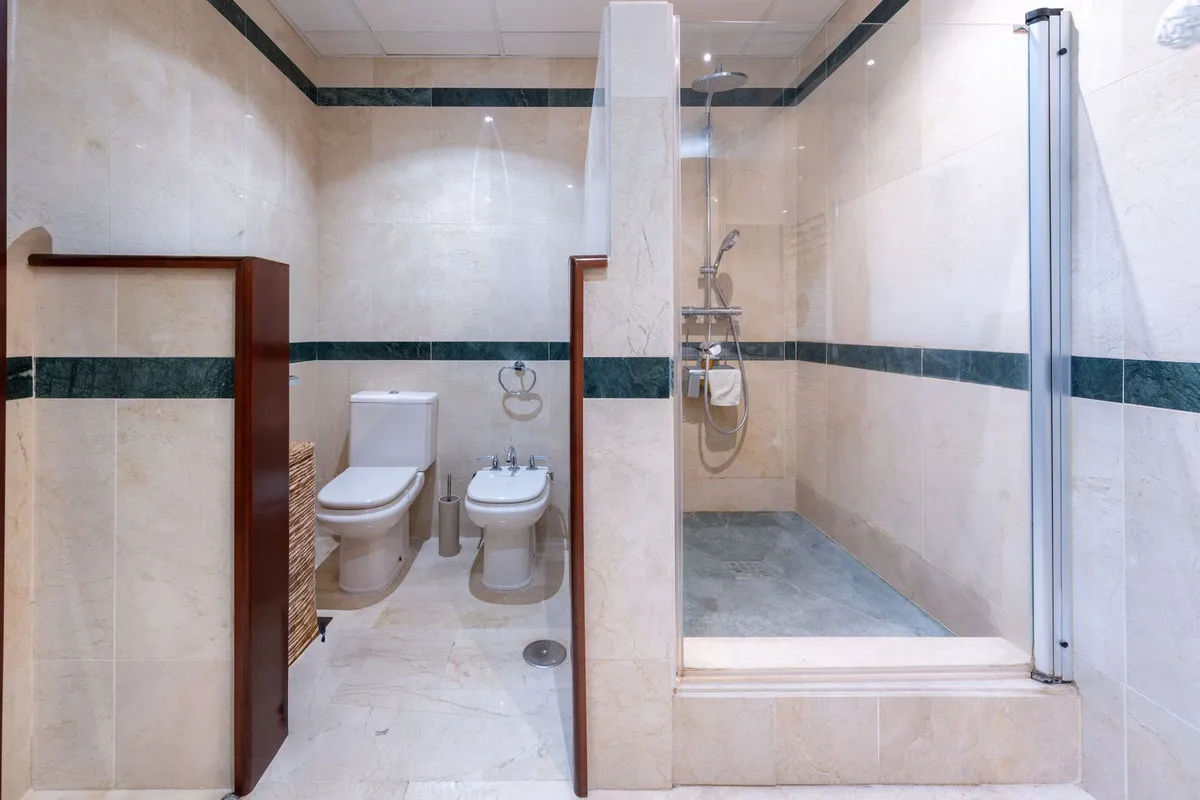 ef8e6bbb-d721-4dfe-b382-9cf1b5677949