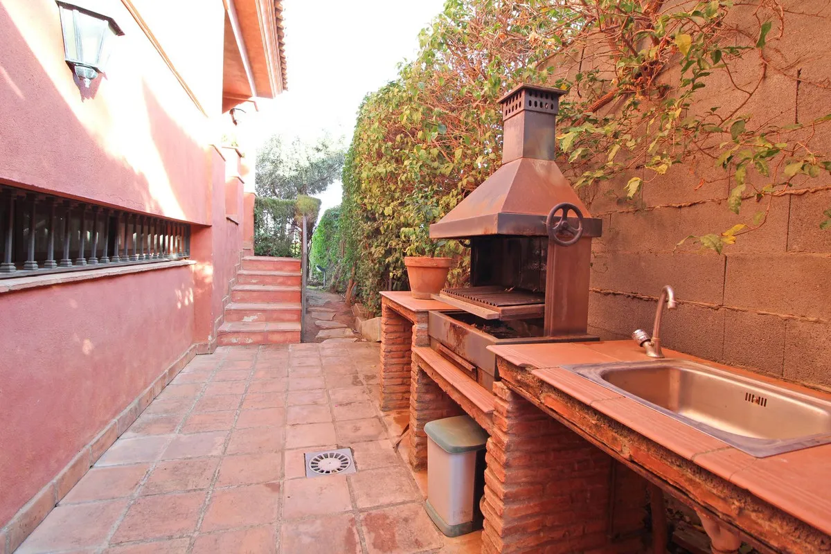 63f59ba5-e4d0-4fc4-9414-78ce6ec4cd45