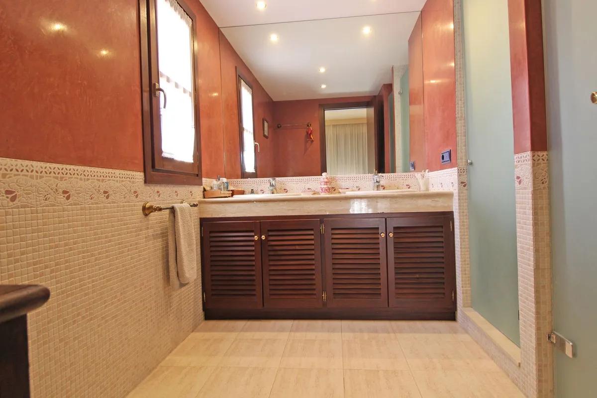 cdaa623f-1d41-4aa5-b023-e80dd2bdc2ec