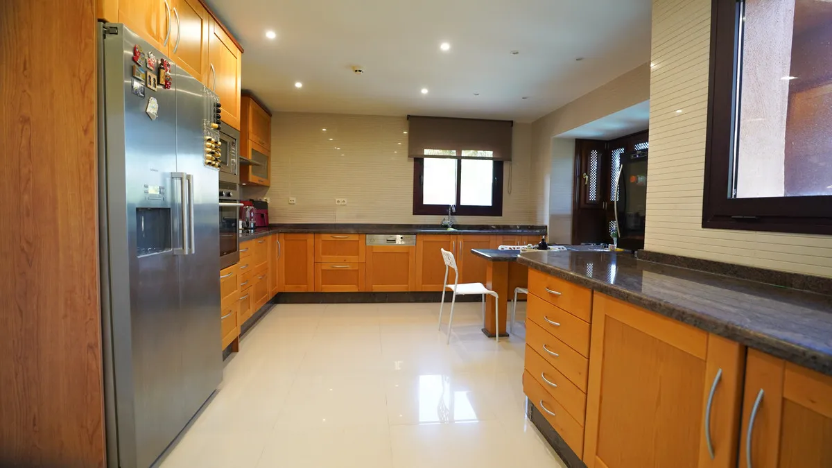 da3548ae-a980-4991-8af0-61c9102978a7