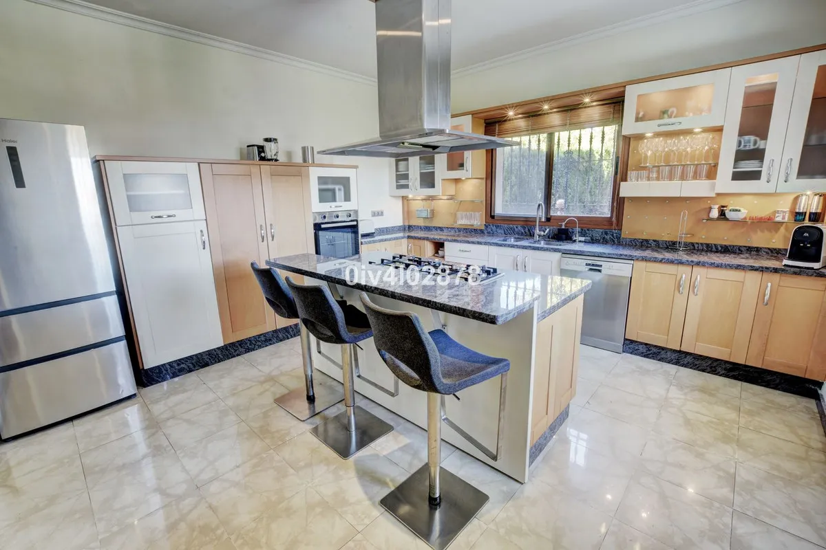 4c089109-8843-4178-9f53-19462402adb6