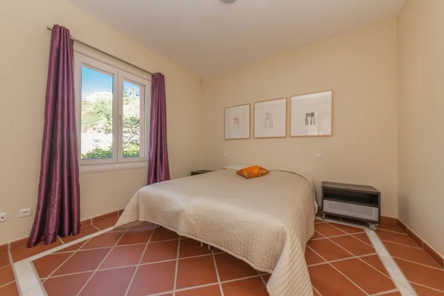 70c68b99-fc23-4bbe-921b-7111d7221637