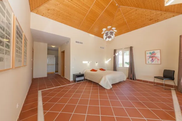 71be9261-4698-41de-bd64-94351b25d175