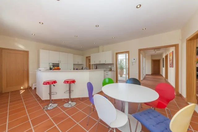 aac9969f-0c16-478e-bc1b-838e0a8ea0ad