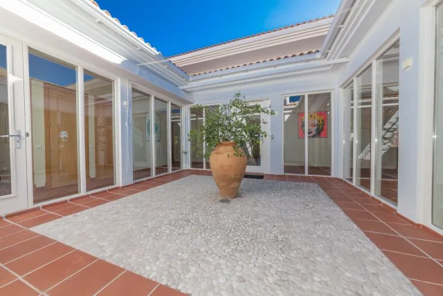 b185b777-0c2b-4b71-80dc-952bc8775b41