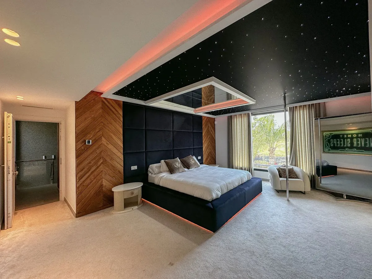 7017c8f0-d731-4bb3-a379-2845c6fa08a0