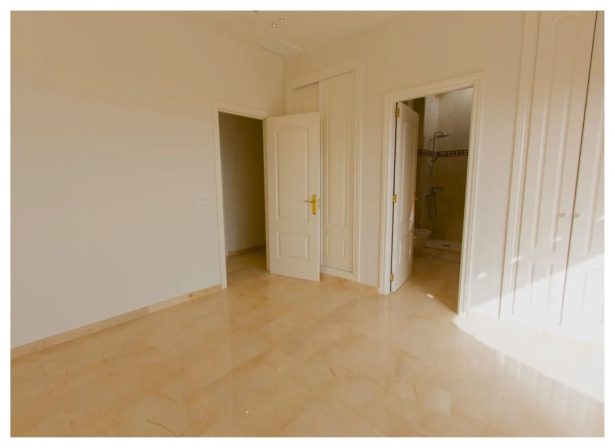 ce8fd0a8-df68-4cf2-a1a2-c66db4b887e5