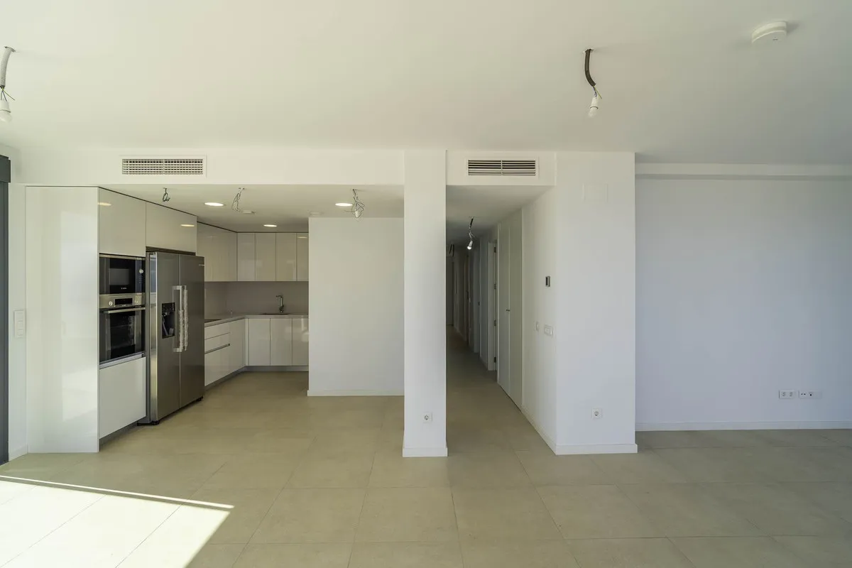 8f82124f-bc1b-44b5-b3c2-9a900b83ce6f