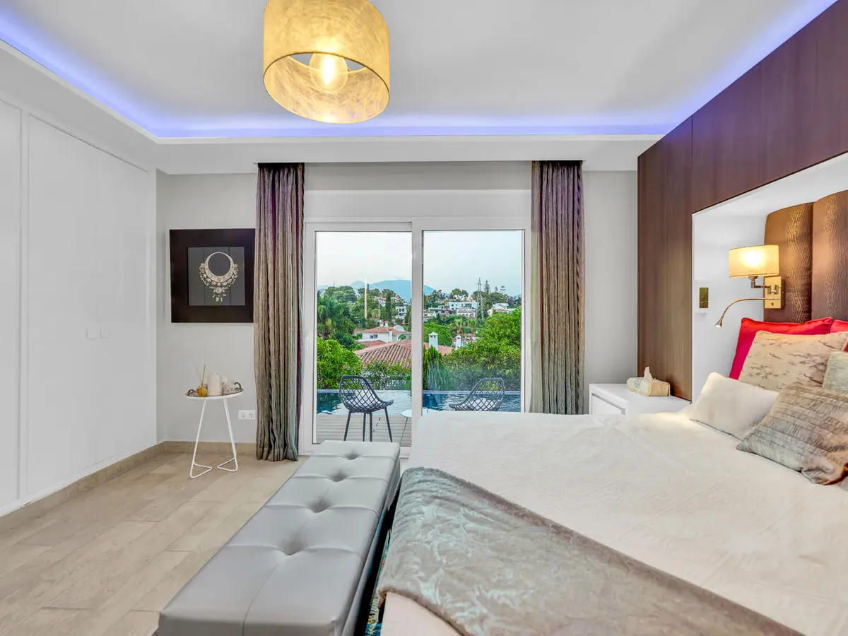 22a1fa29-eeef-41cd-a5f6-8a8c6942de3d