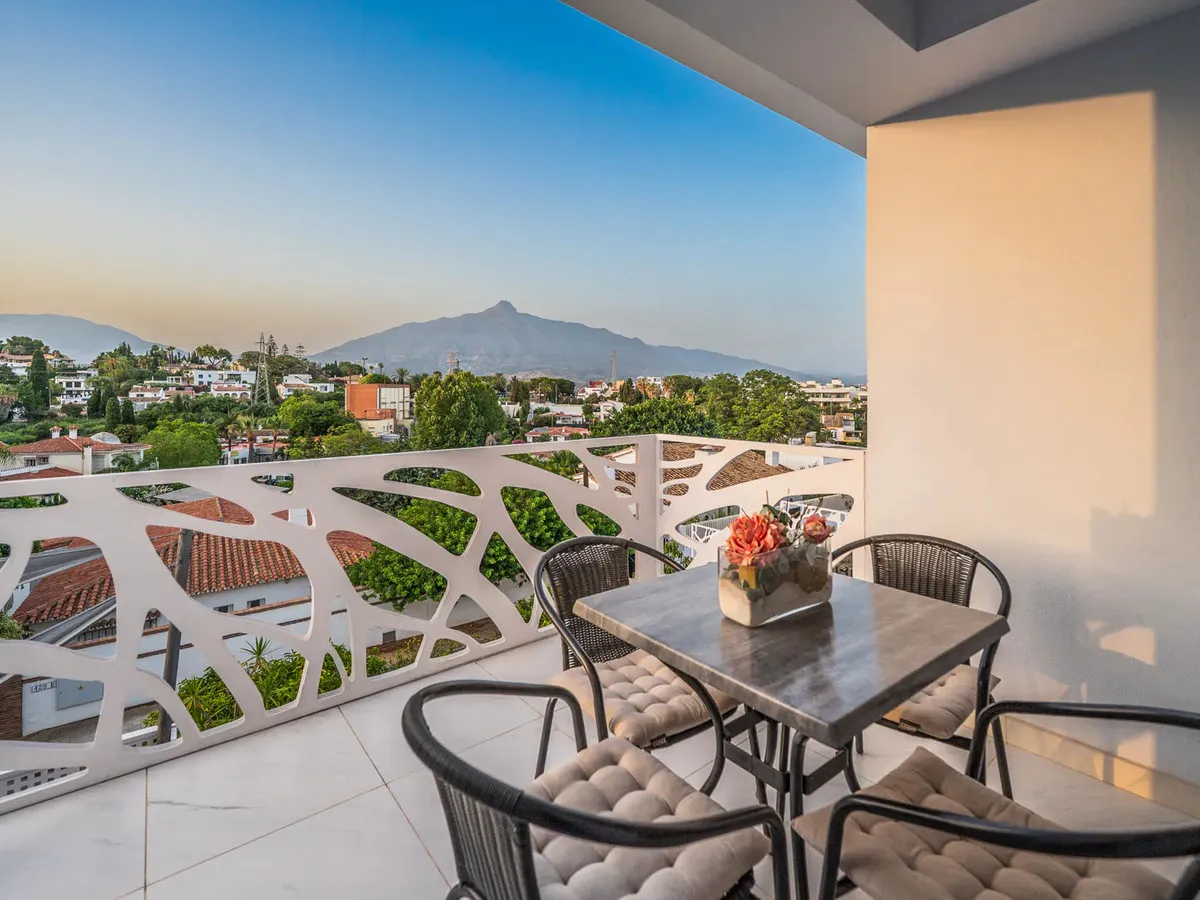 659b84db-0eb7-4221-98e9-fdcc8ff567d9