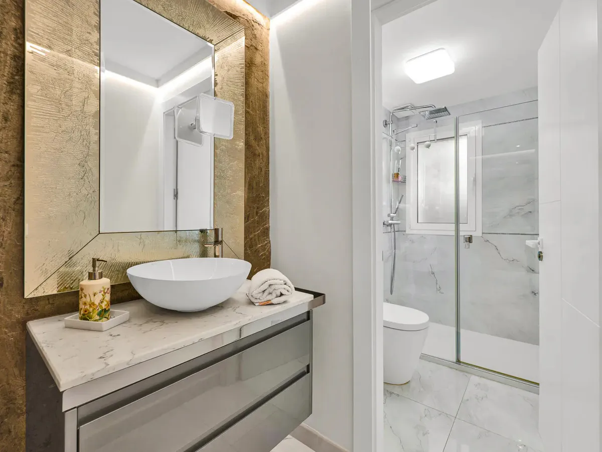 d6589483-ebb9-4fcb-b6e6-bb6a180759cf