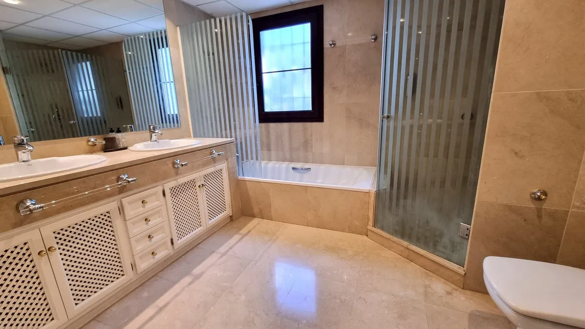 01896722-af81-412b-9820-4940ceaec5a9