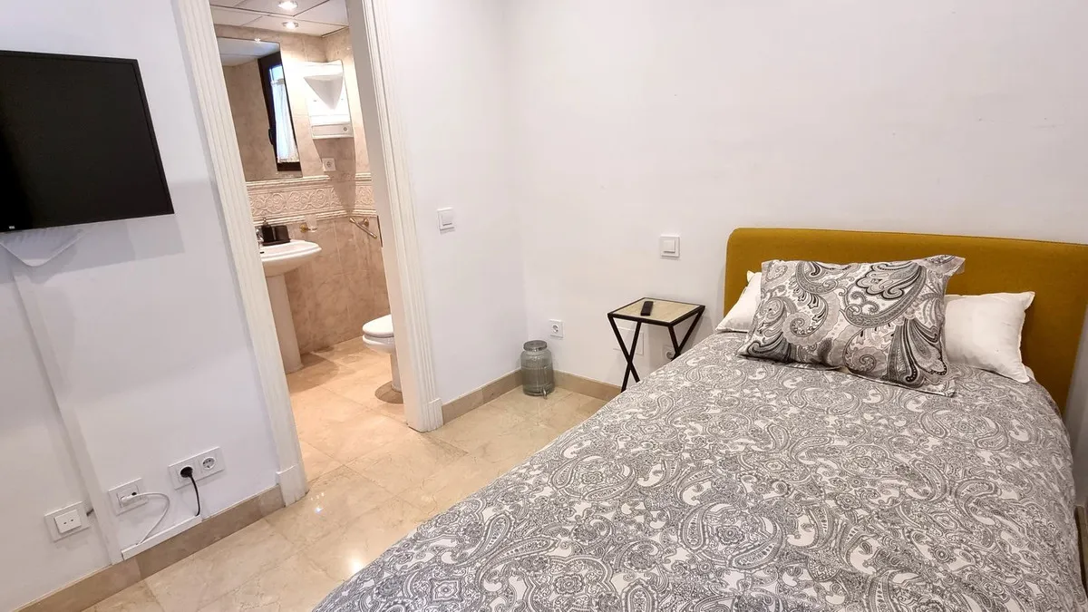 20068792-2495-4465-8e44-4b08c33013b1