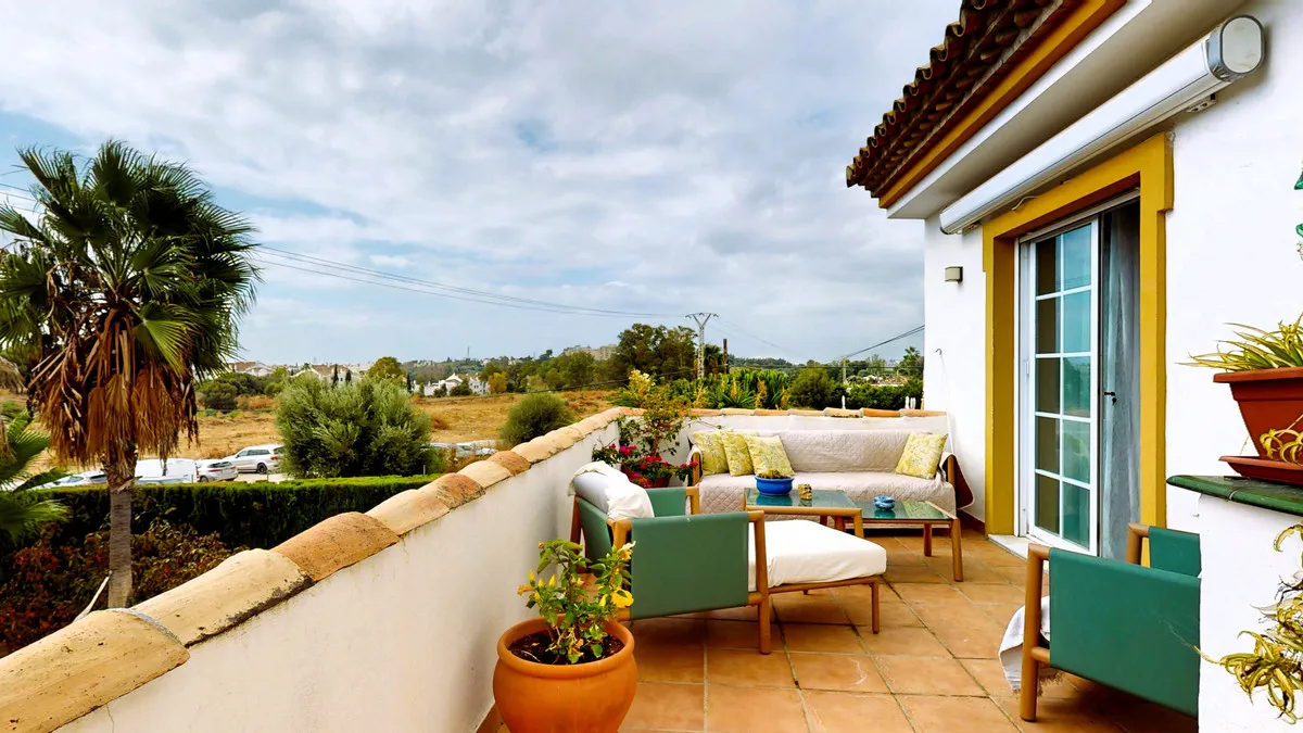 16543c30-b051-43e7-a397-5041a7b23e5f