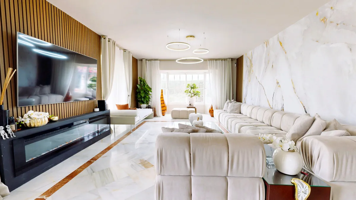 8a55f90a-6dbc-4fde-99a5-d4b69ee5e978