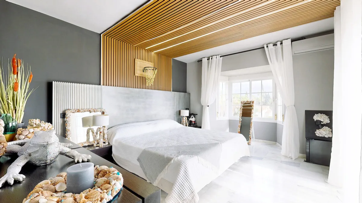 a2b42e5d-50be-4052-a11d-0977a8d6227a