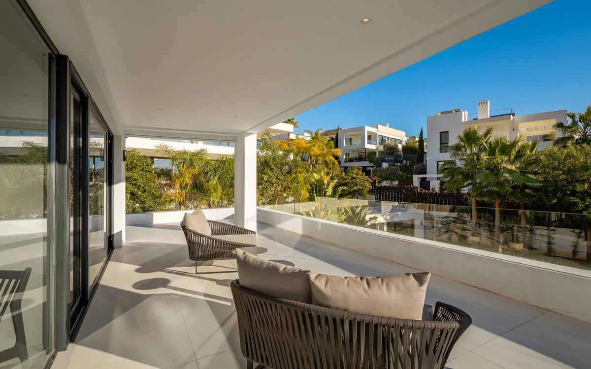 70a0d519-76f8-47b9-a085-72f8c9428dc9