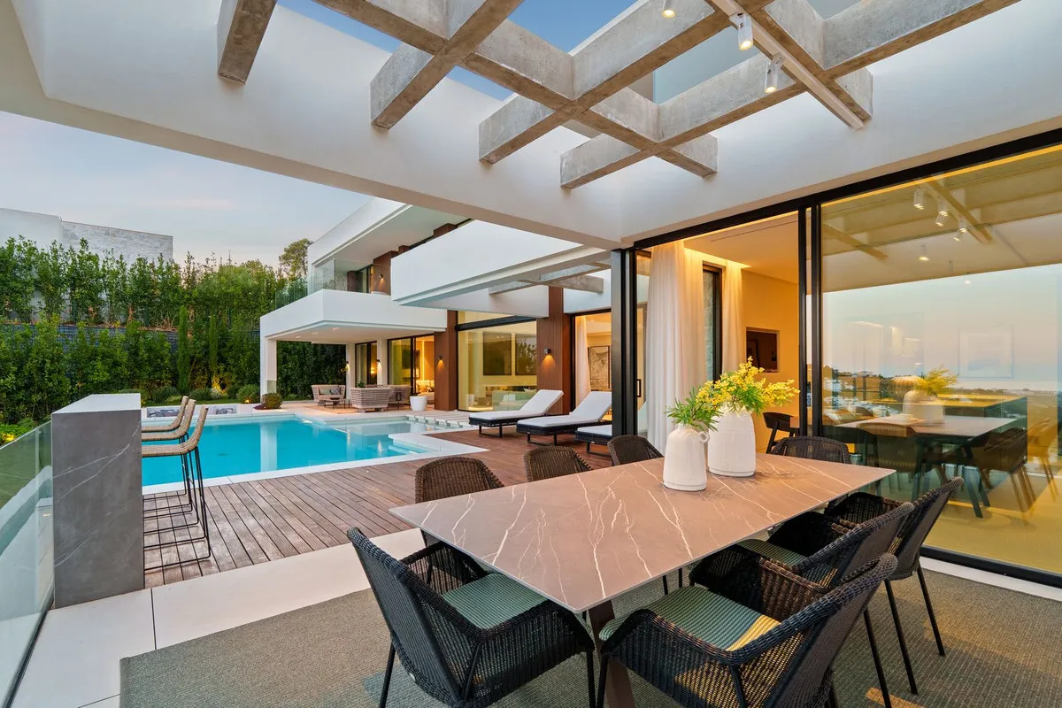 2f771841-3667-48d6-b1a0-3f9418955285